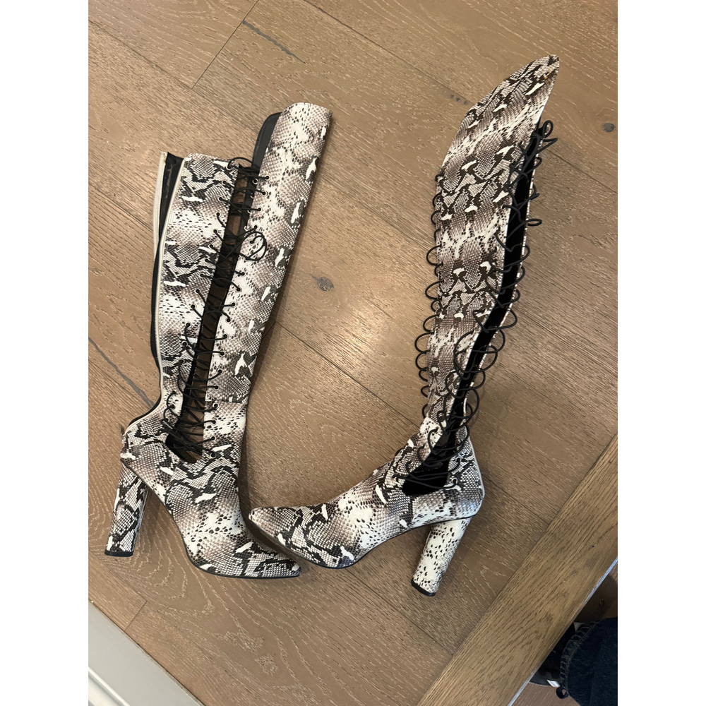 Unknown Women's Snake Print Lace-Up Heeled Boots in White - Picture 2 of 4